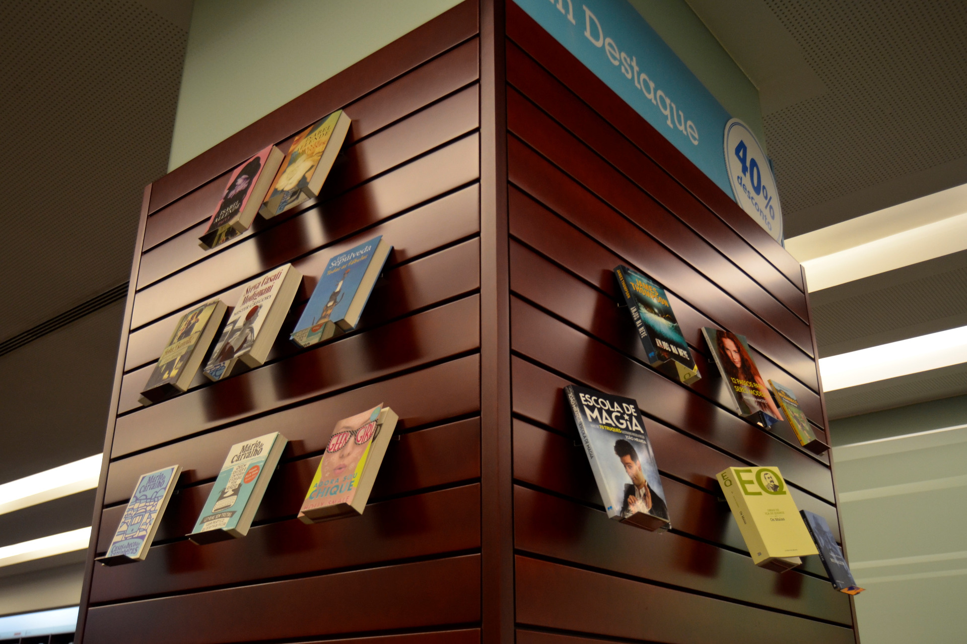 Interior da Porto Editora: "Espaço Professor" - por Diana Ferreira