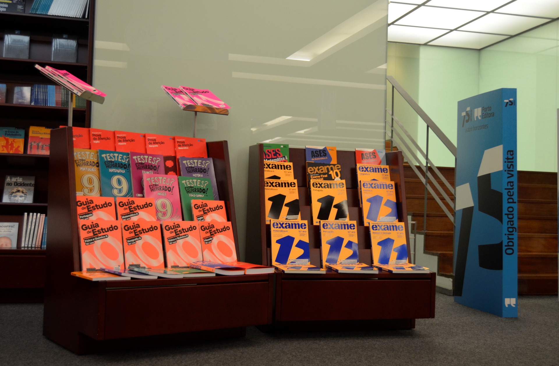 Interior da Porto Editora: "Espaço Professor" - por Diana Ferreira