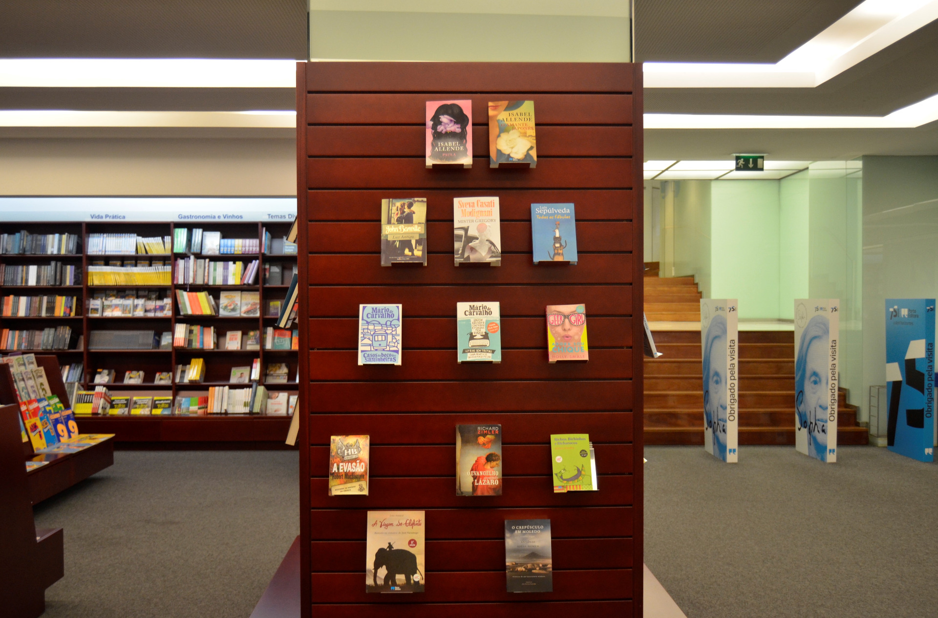 Interior da Porto Editora: "Espaço Professor" - por Diana Ferreira